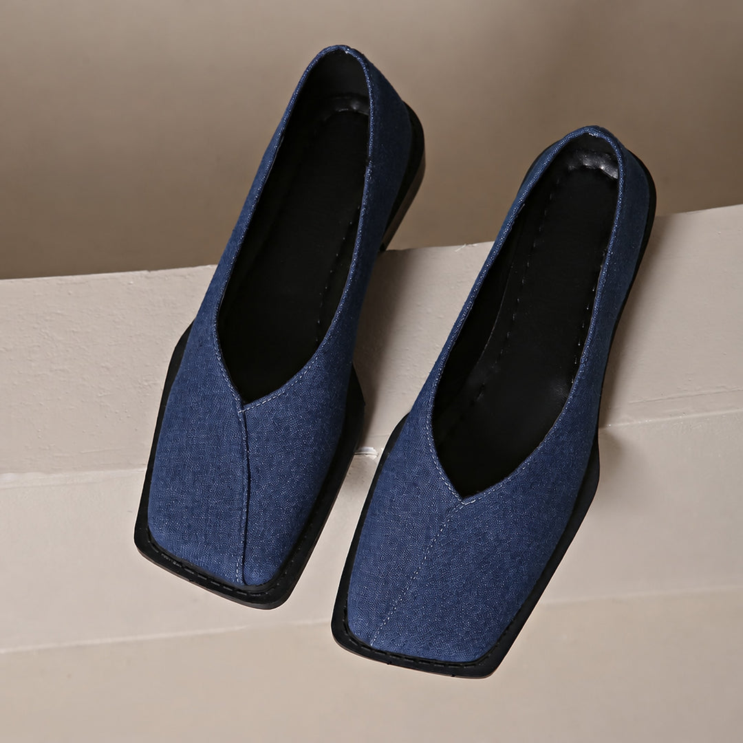 Mirana Leather Flats in Denim blue
