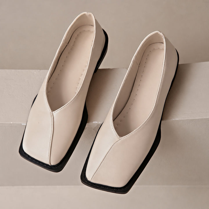 Mirana Leather Flats in Off-white